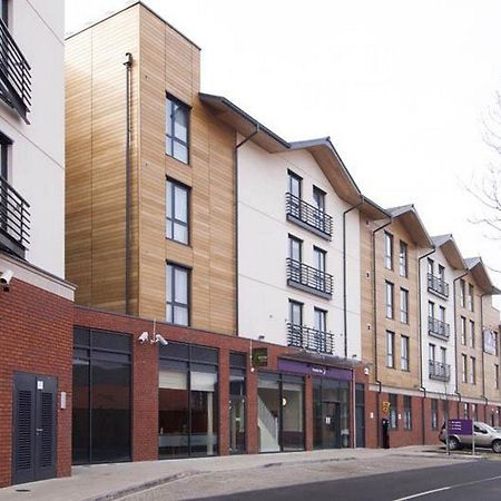 Premier Inn Stratford Upon Avon Waterways Экстерьер фото