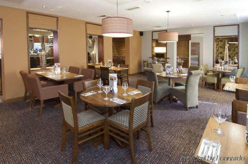 Premier Inn Stratford Upon Avon Waterways Экстерьер фото